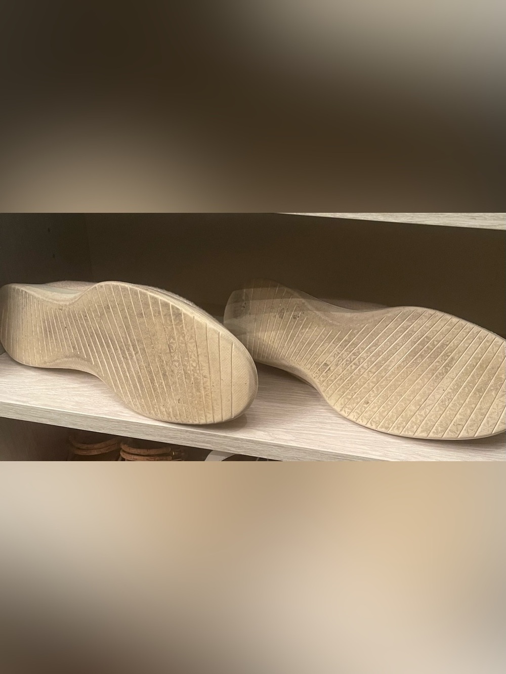 allbirds Wool Sneakers - Picture 6 of 7